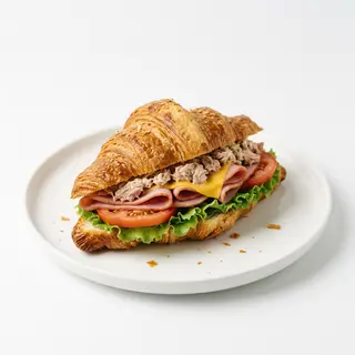Croissant Vegetal Con Jamón Y Queso