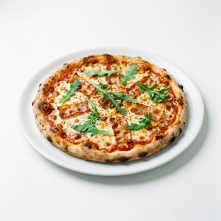Pizza De Bacon Con Rúcula (32 Cm.)
