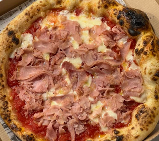 Pizza De Jamón Y Queso (33 Cm.)