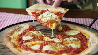 Pizza Napolitana Argenta Entera