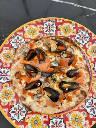 Pizza De Mariscos 30 Cm.
