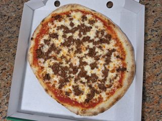 Pizza Bolognesa (30 Cm.)