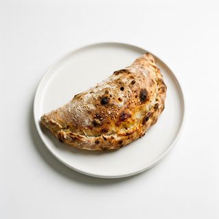 Calzone Clásico