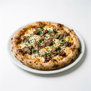 Pizza De Ternera Mechada Entera