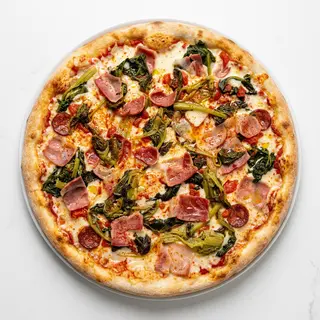 Pizza De Lacón Con Grelos