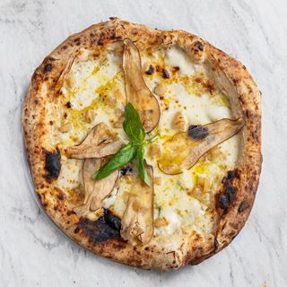 Zola con noci pere o mele