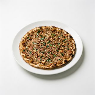 Lahmacun Solo Carne