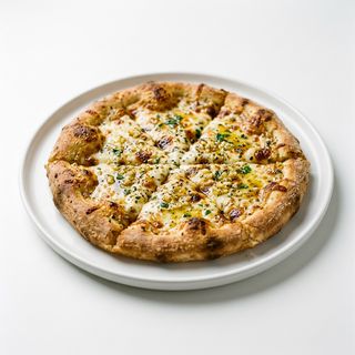 Pizza Pan De Ajo, Mediana