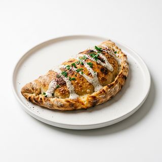Pizza Calzone Sultán (30 Cm.)