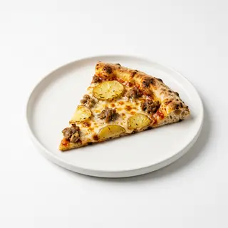 Pizza De Patata Y Salchicha Italiana (Porción)
