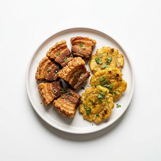 Chicharrón Con  Patacón