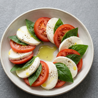Caprese di bufala DOP basilico