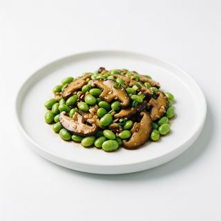 Habas de Soja Salteadas con Setas Chinas