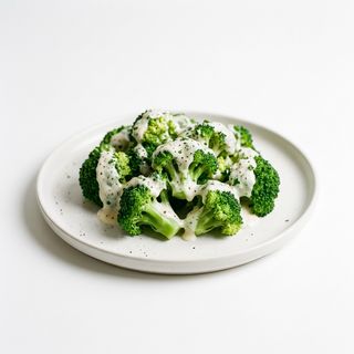 Broccoli cu sos de usturoi