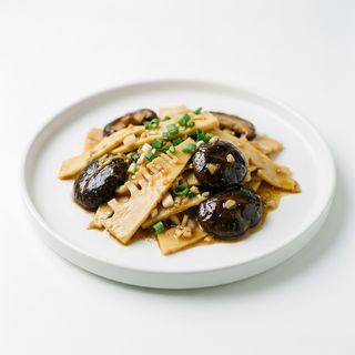 107.Bambù e funghi saltato 炒双冬