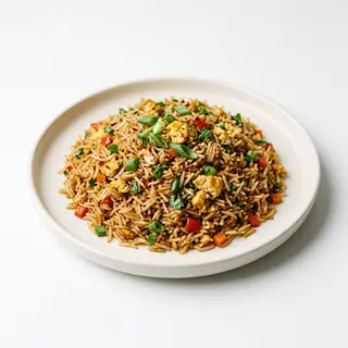 ARROZ FRITO CON HUEVO (EGG FRIED RICE)
