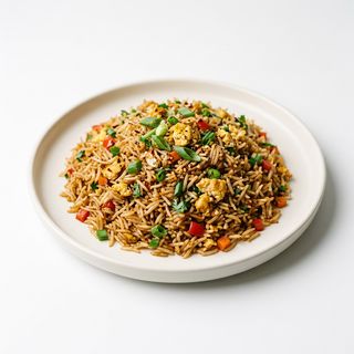 ARROZ FRITO CON HUEVO (EGG FRIED RICE)