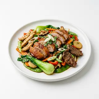 T14. Pollo Y Ternera Con Verduras Y Pato Asado