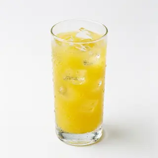Zumo Piña