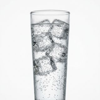 Вода Карпатська Джерельна Газована (500 мл)