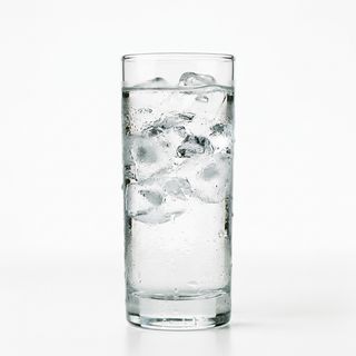 Woda niegazowana 0,33l
