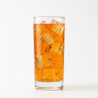 Fanta Napój gazowany o smaku pomarańczowym 500 ml