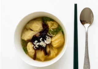Sopa De Tallarines Con Wontón 混沌烫