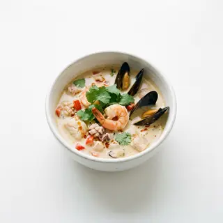 Sopa De Mariscos Con Coco