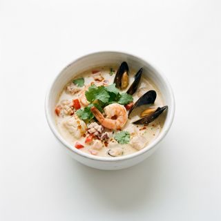 Sopa De Mariscos Con Coco