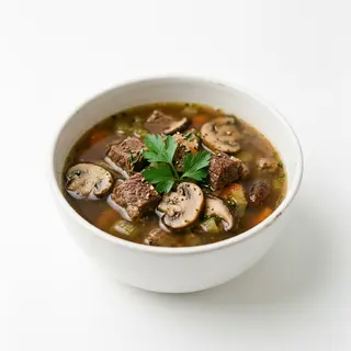 Zuppa di manzo con funghi