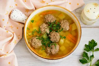 Суп із фрикадельками (350г)