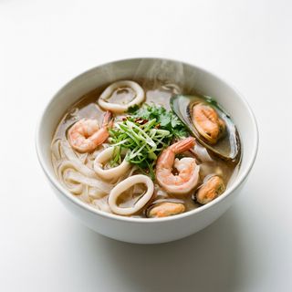 SOPA DE HEFEN CON MARISCO