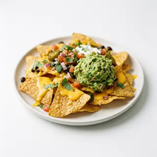 Nachos Con Guacamole Y Queso