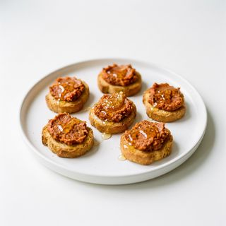 Snacks De Sobrasada Y Miel