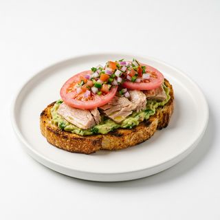 Tostada Jugosa De Atún