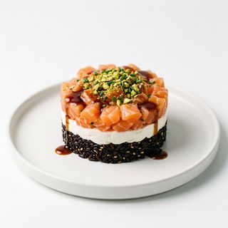 Tartar De Salmón Y Philadelphia