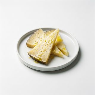 Queso Curado En Aceite De Oliva Virgen