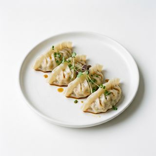 Gyozas De Pollo Al Vapor (4 Uds.)