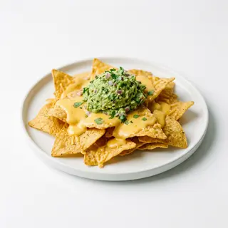 Nachos Con Guacamole Y Queso