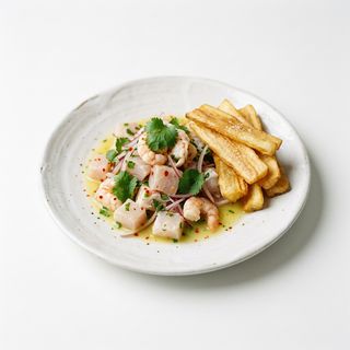 Ceviche Con Chips De Yuca