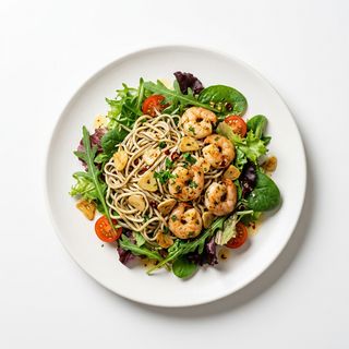 Ensalada Templada Con Gulas Y Gambas