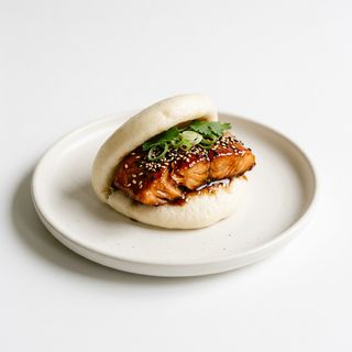 Pan Bao De Salmón Teriyaki