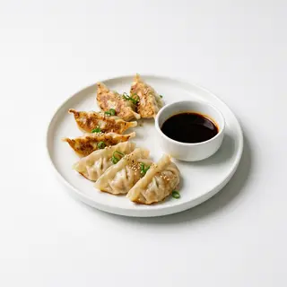 Gyoza De Langostino Con Salsa Asiática