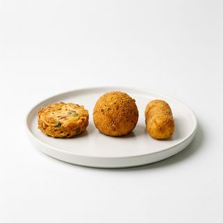 Tris frittatina + arancino + crocchè di patate
