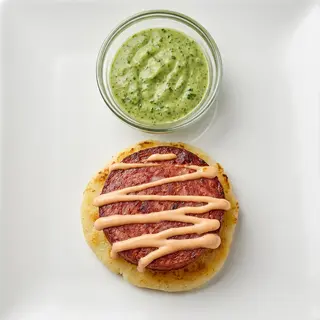 Arepa Con Salchichón
