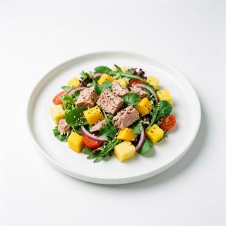 Ensalada Tropical De Atún
