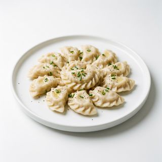 Pierogi z mięsem / ruskie / kapustą i grzybami