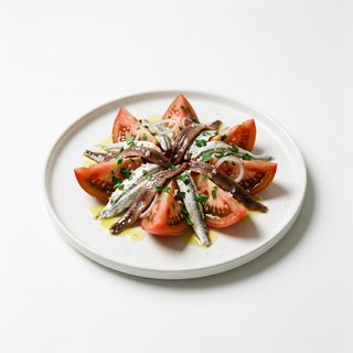 Ensalada De Tomate, Boquerones Y Anchoas