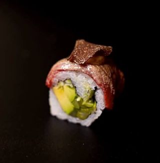 Uramakis Beef Roll Trufado 4 Pzs.