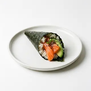Temaki Salmón Con Aguacate